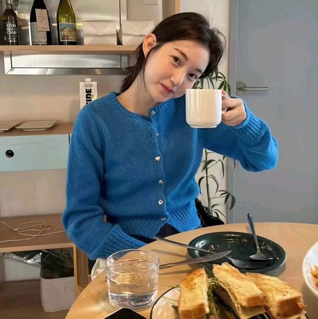 爱的诗韵 封面